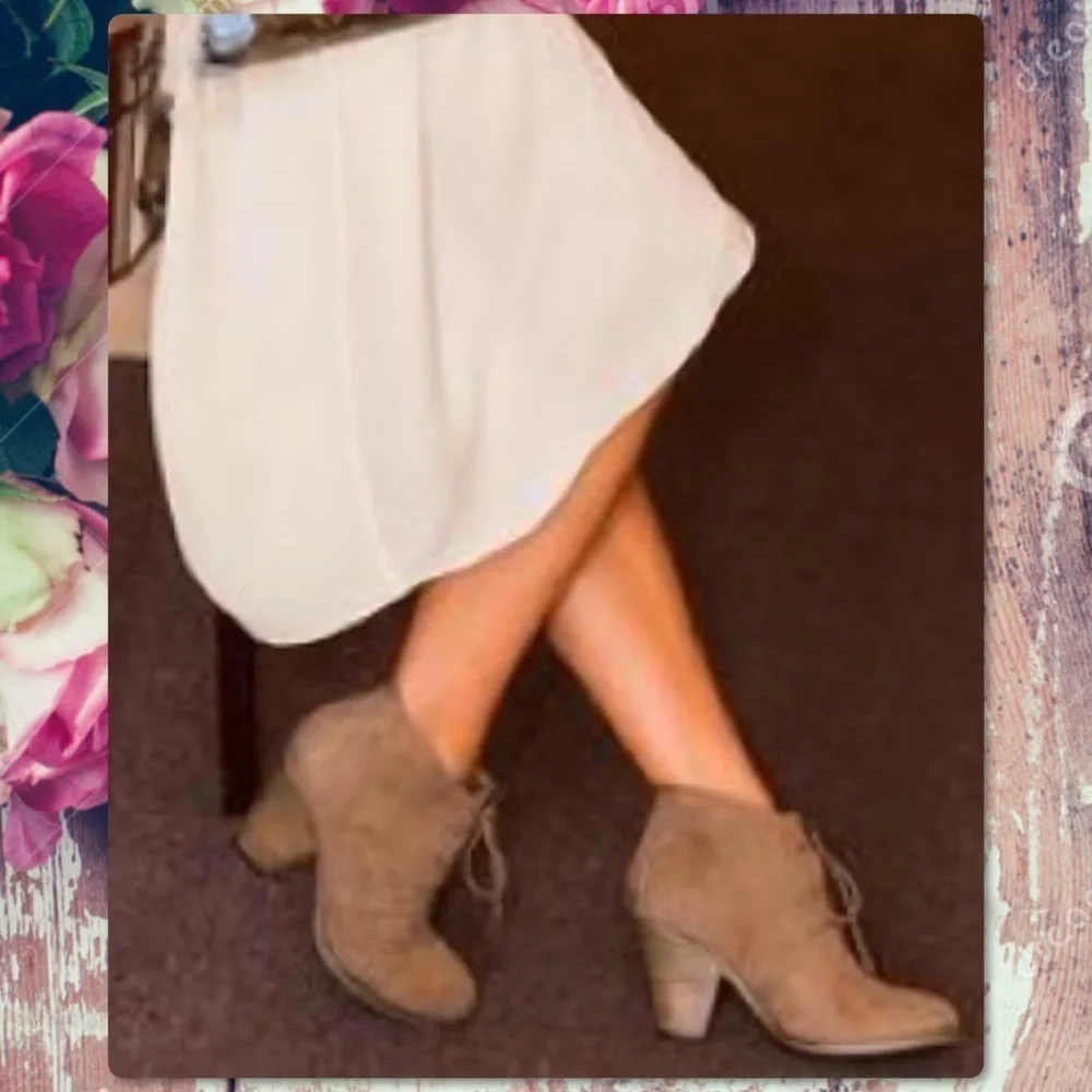 MIA SHAWNA BEIGE / TAUPE BOOTIES 8